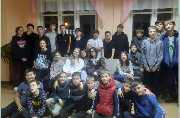 ПОДАРКИ ДЕТЯМ-СИРОТАМ