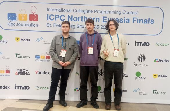 УЧАСТИЕ В СОРЕВНОВАНИЯХ ПО ПРОГРАММИРОВАНИЮ