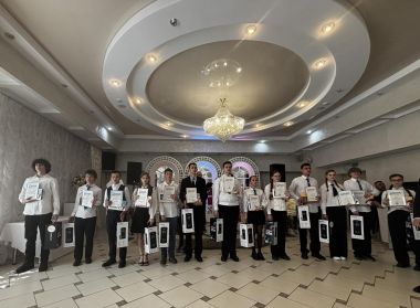ВМЕСТЕ К ВЕРШИНАМ