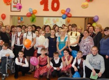 Фонд "Новое поколение" был в гостях у своих подопечных на юбилее.