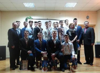 "Брестские зубры" подвели итоги спортивного сезона 2015 года.