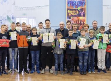 Фонд "Новое поколение" приобрел подарки и призы  для  ГУО "Центр дополнительного образования детей и молодежи города Бреста"