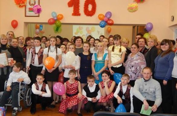 Фонд "Новое поколение" был в гостях у своих подопечных на юбилее.