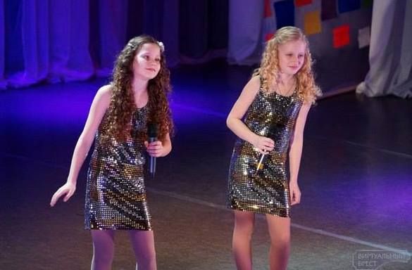 Конкурсы художественного творчества «Крылья» (для учащихся 9-11 классов) и «Ступени» (школьники 5-8 классов)