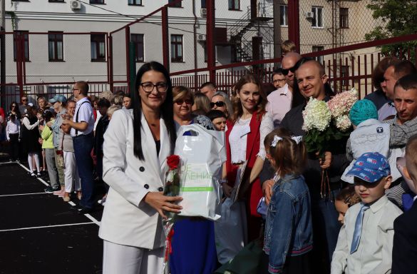 ПОЗДРАВЛЕНИЕ ПЕРВОКЛАССНИКОВ 