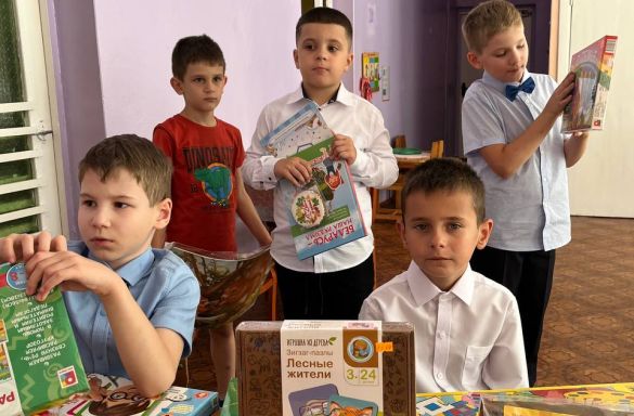 ПОДАРКИ К НОВОМУ УЧЕБНОМУ ГОДУ